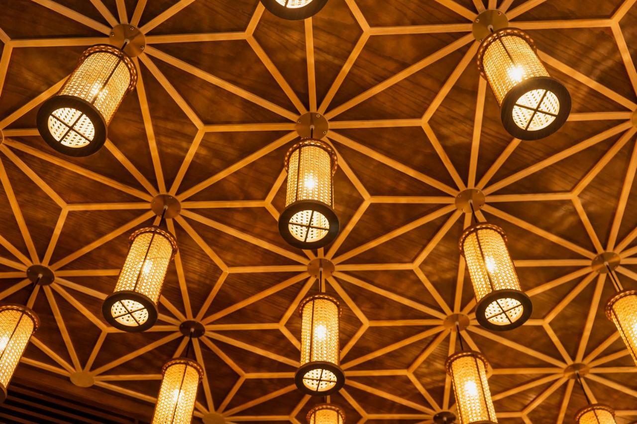 Arbour Hotel And Residence Pattaya Eksteriør billede Ceiling of the main hall