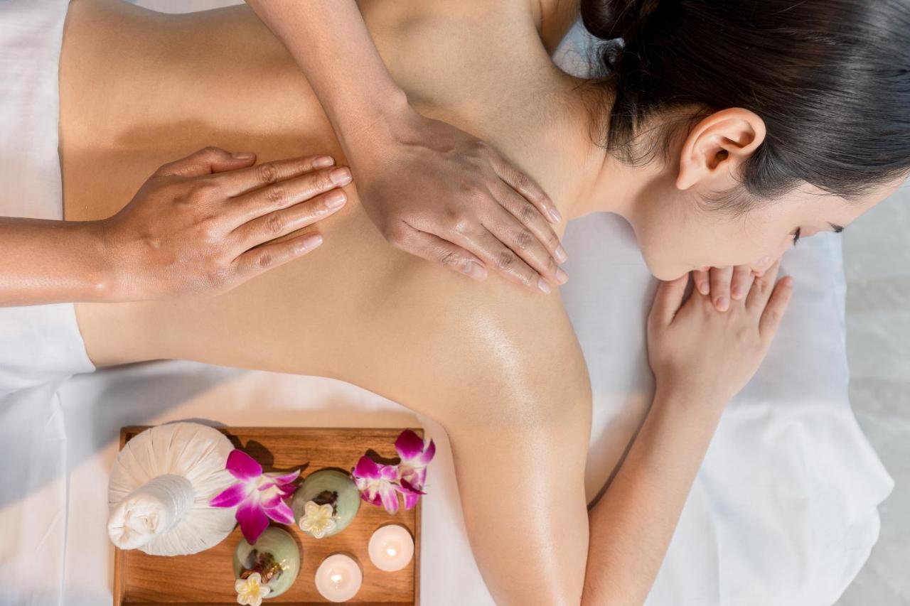 Arbour Hotel And Residence Pattaya Eksteriør billede Thai massage